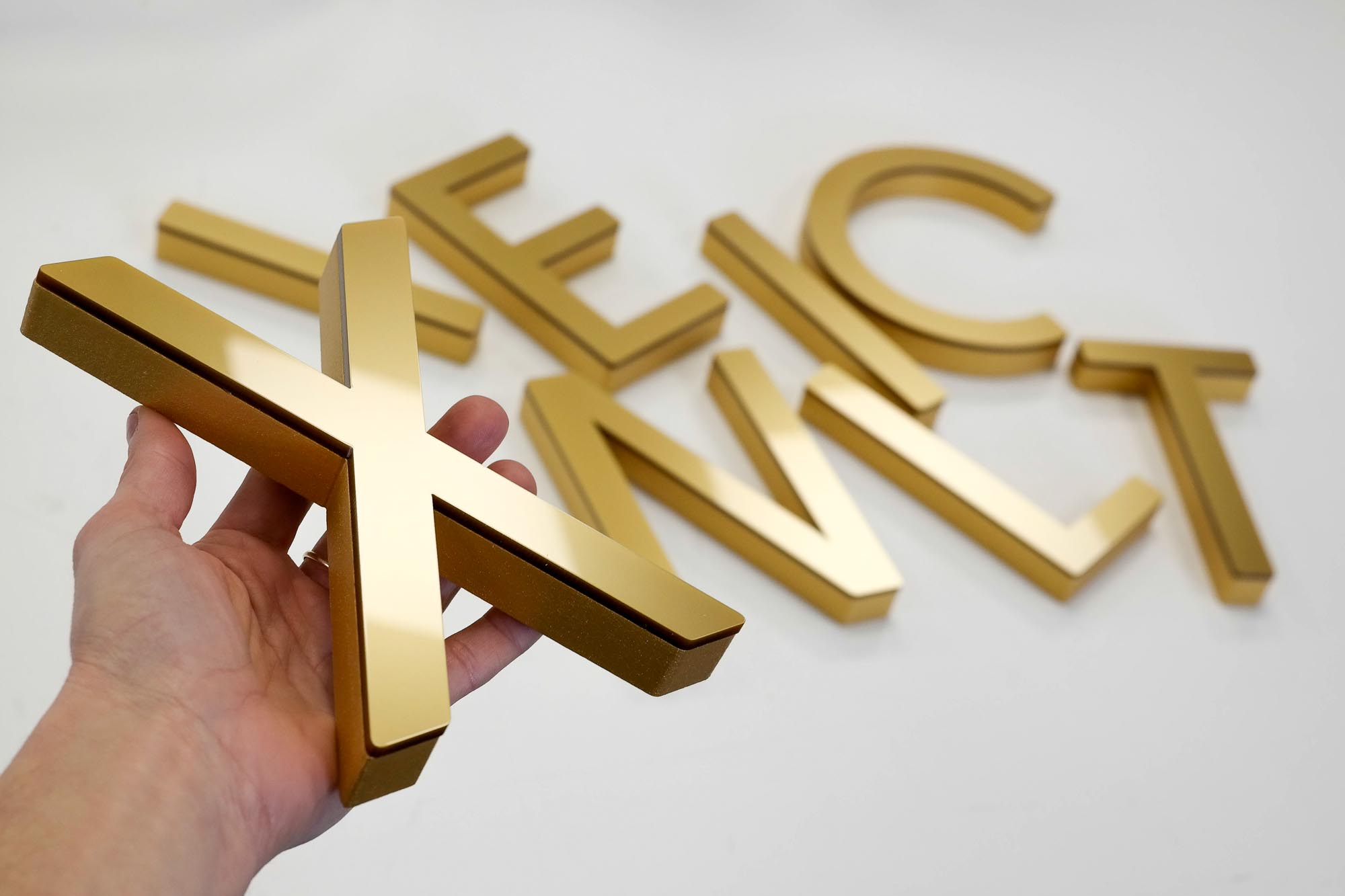 3D Acrylic faced metallic gold why choose this style picture